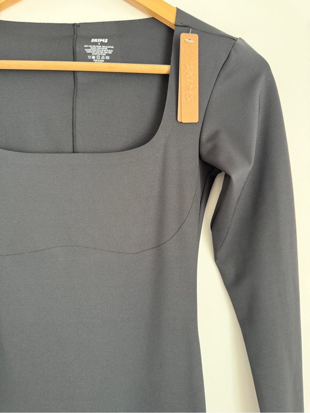 NWT SKIMS Body Long Sleeve Slip Dress Black Oynx Size M - Picture 5 of 9